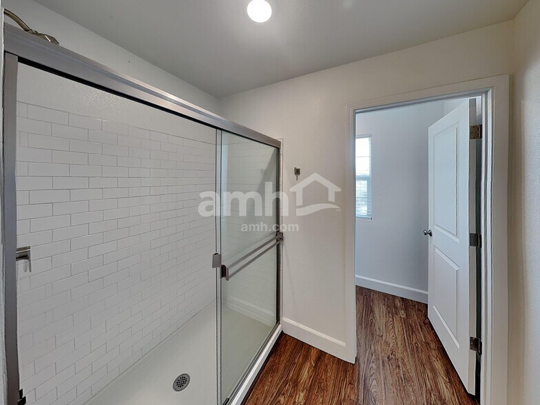 Building Photo - 9146 Taft Point Ct