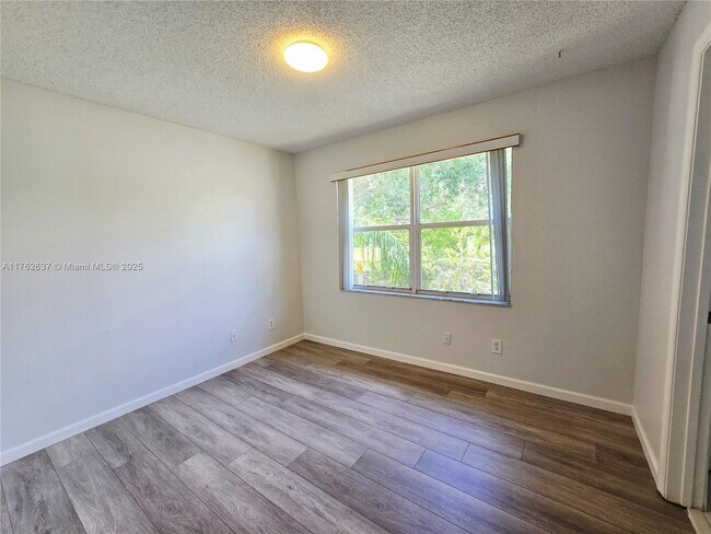 Building Photo - 4160 NW 67th Terrace