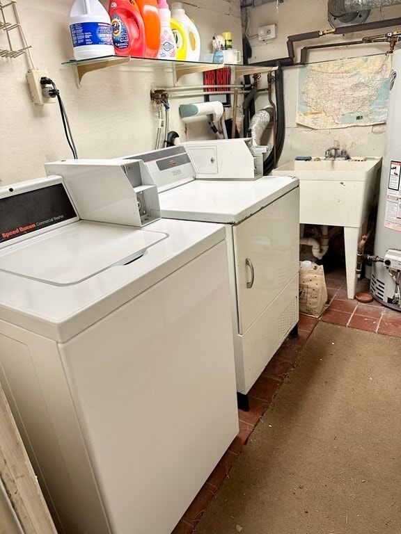 Building Photo - 2 Rockland Cir