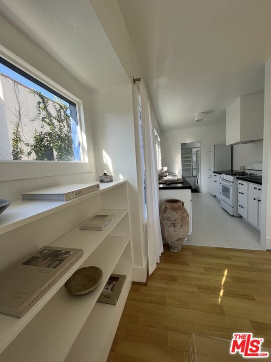 Building Photo - 2306 Pisani Pl