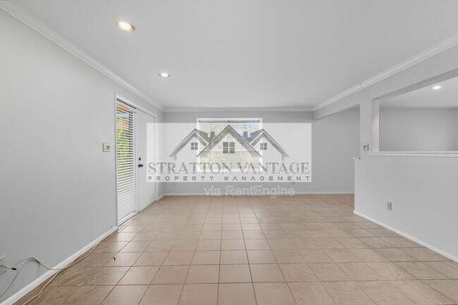 Building Photo - 4114 E Calle Redonda