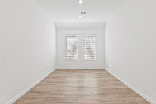 Building Photo - 18211 Saffron Sun St