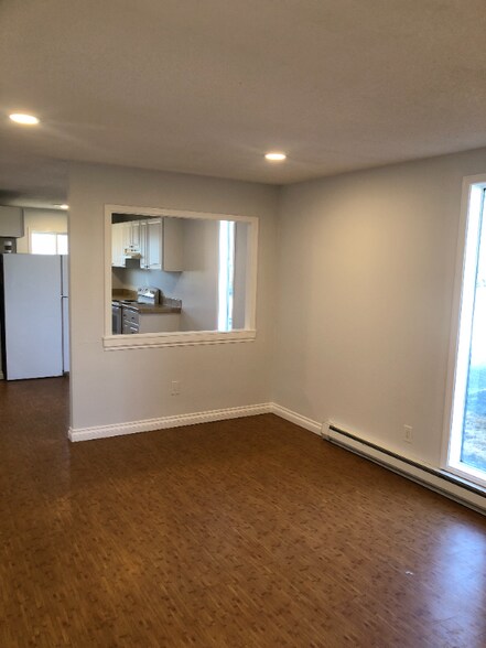 Building Photo - 8000 NE Hwy 99