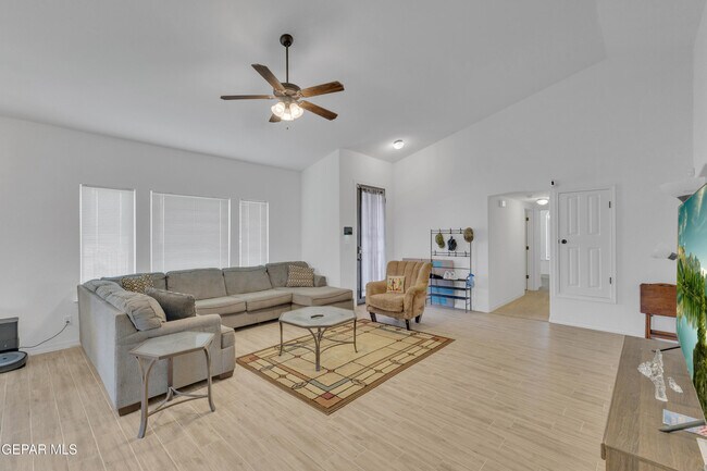 Building Photo - 14800 Sam Garcia Ave