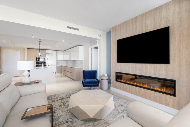 Building Photo - 3100 N Ocean Dr