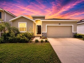 Building Photo - 10675 Tally Fawn Loop