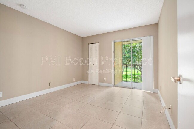 Building Photo - 516 Meadows Cir