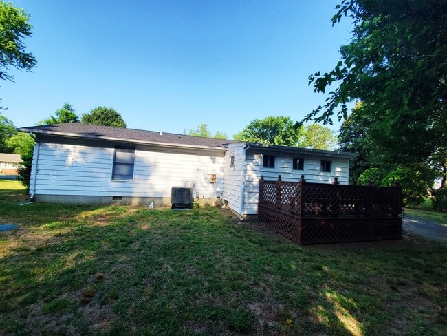 Building Photo - 109 Benjamin Ave