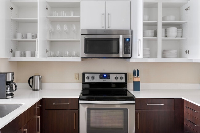 Building Photo - 5200 Iron Horse Pkwy