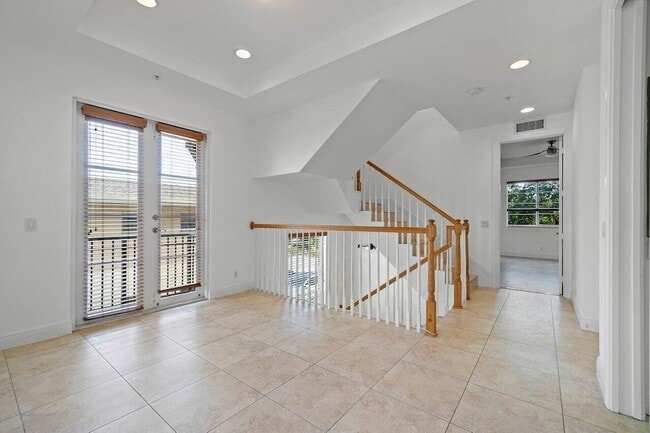 Building Photo - 811 S Federal Hwy