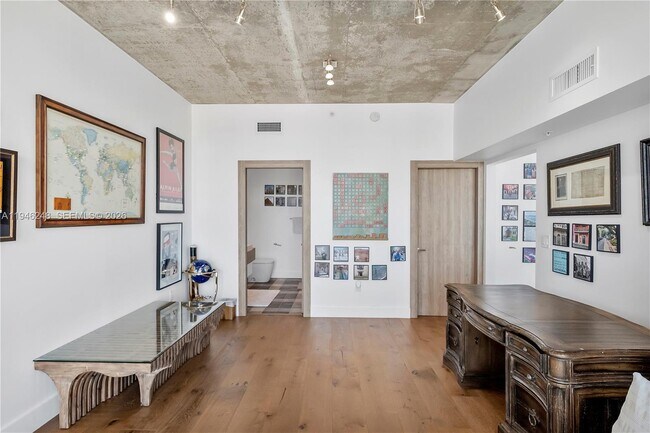 Building Photo - 3470 E Coast Ave