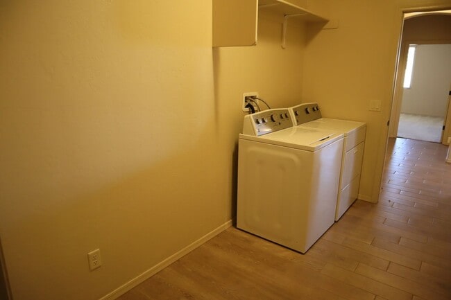 Building Photo - A Home You Have To See To Believe!!!