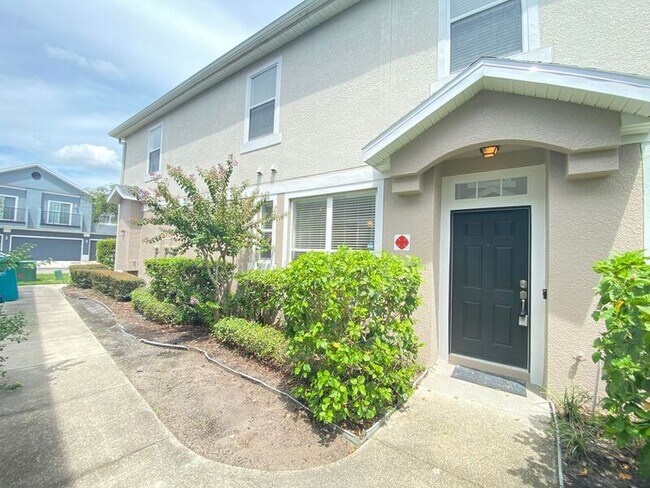 Building Photo - 6610 S Goldenrod Rd