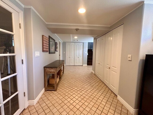 Building Photo - $0 DEPOSIT OPTION. 3BED/2BATH CHARMING HOM...