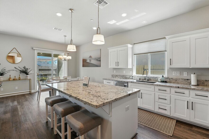 Building Photo - 5049 Cardero Way