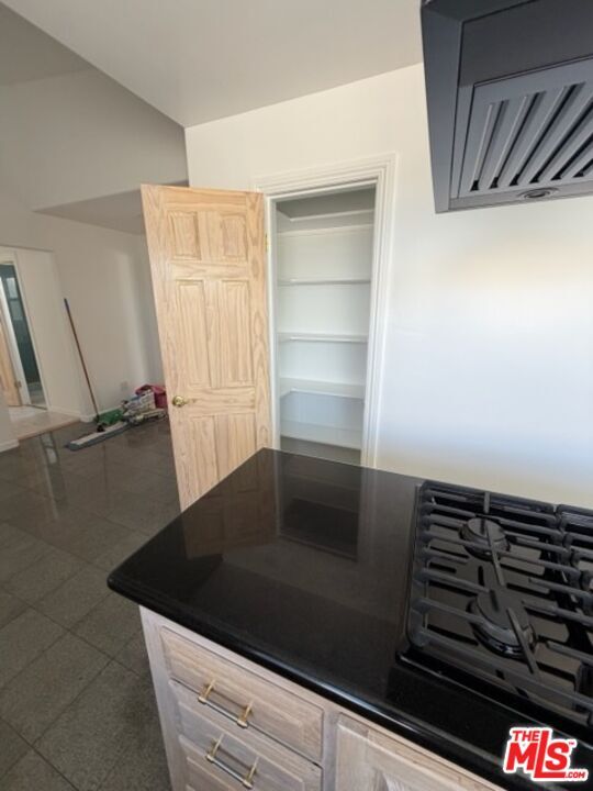 Building Photo - 3900 Castlerock Rd