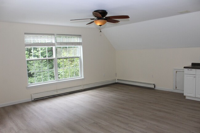 Building Photo - Long Term Rental in Sandwich - 3 Bedroom H...