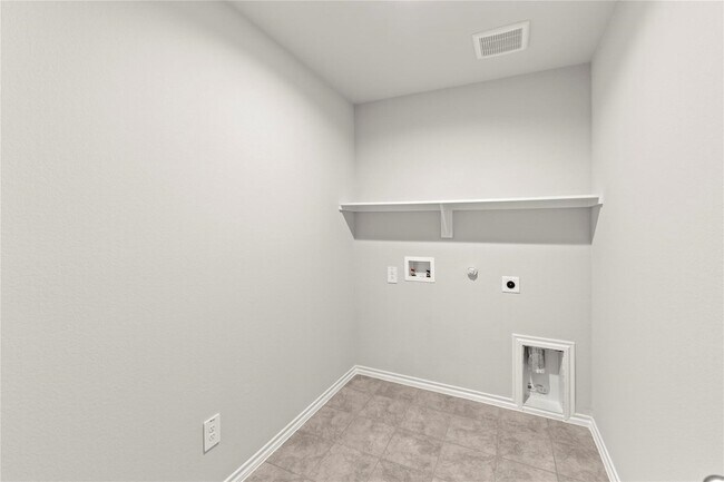 Building Photo - 317 Bent Oak Dr