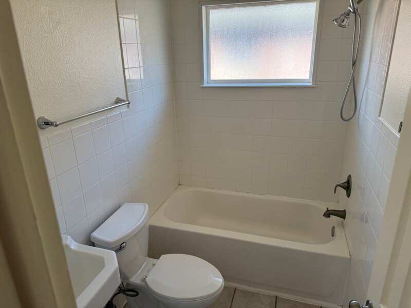 Building Photo - 4370 S Acoma St