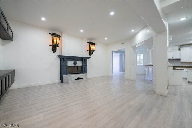 Building Photo - 4875 Impressario Ct