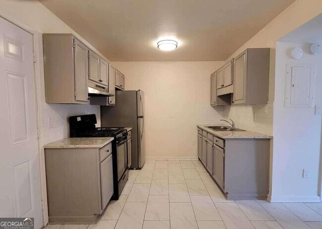 Building Photo - 432 Atwood St SW