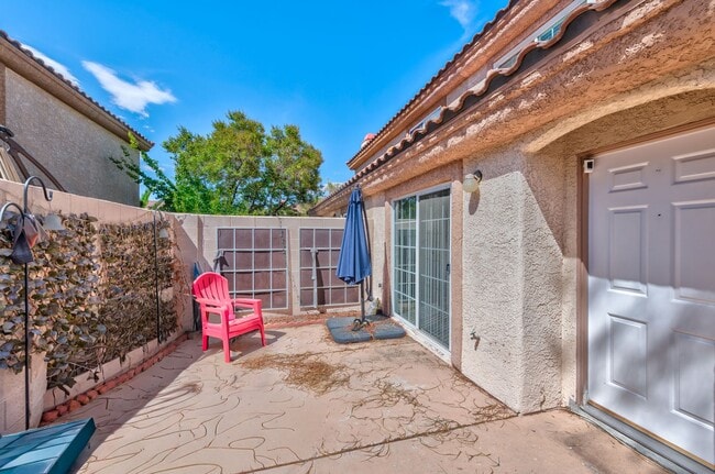 Building Photo - 7736 Allerton Ave