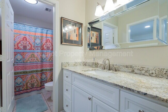 Building Photo - 6885 E Cochise Rd