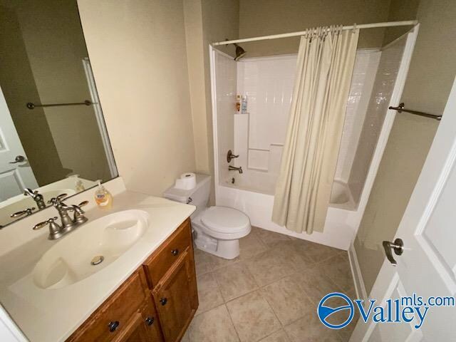 Building Photo - 275 Old Overton Dr