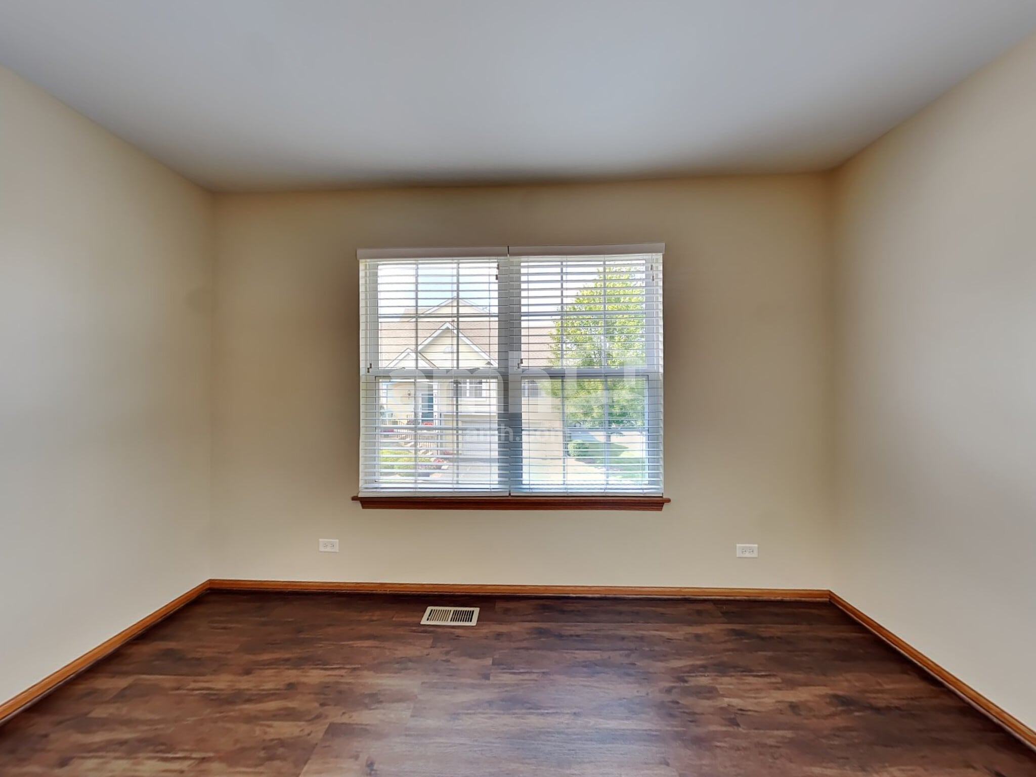 Building Photo - 617 Lincoln Station Dr