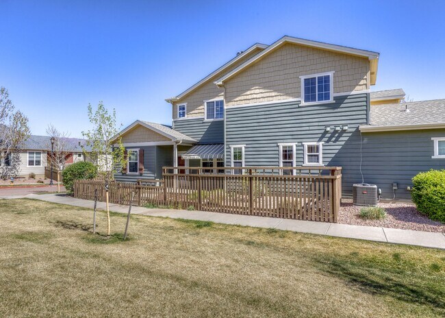 Building Photo - Westside 3 Bed Townhouse in Gold Hill Mesa