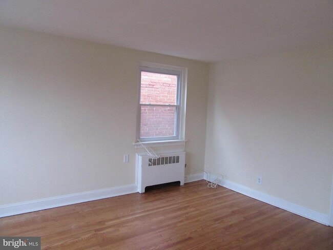 Building Photo - 43 Rittenhouse Pl