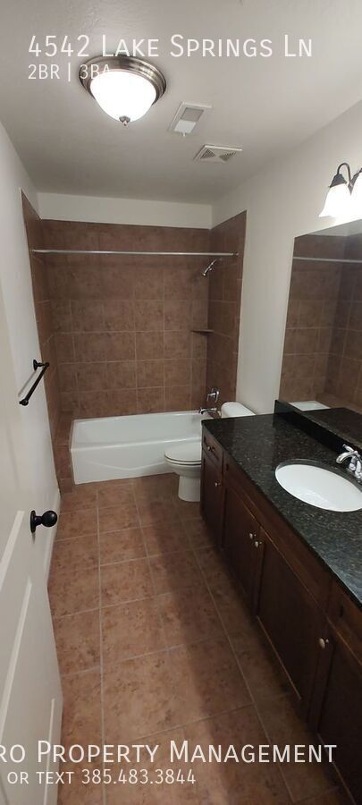 Building Photo - 4542 Lake Springs Ln