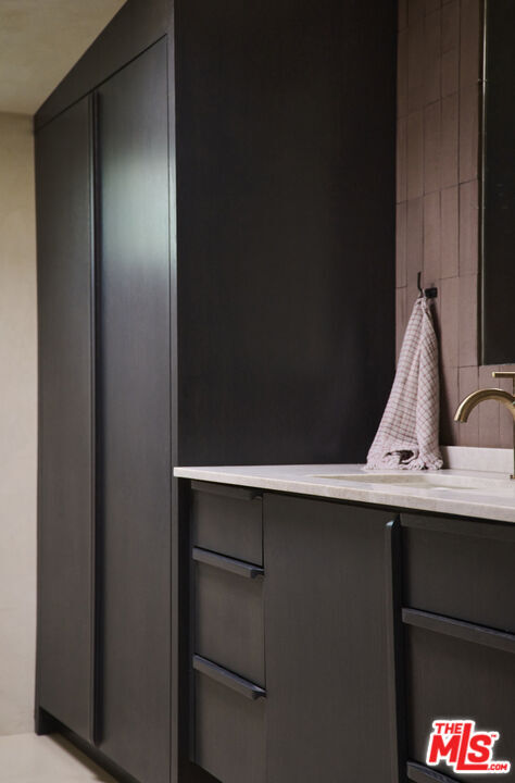 Building Photo - 5918 Monte Vista St