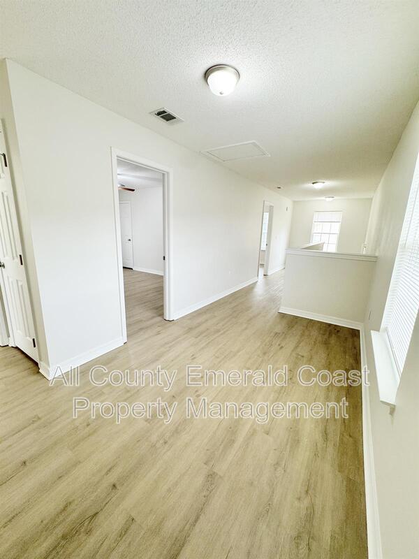 Building Photo - 293 Dahlquist Dr