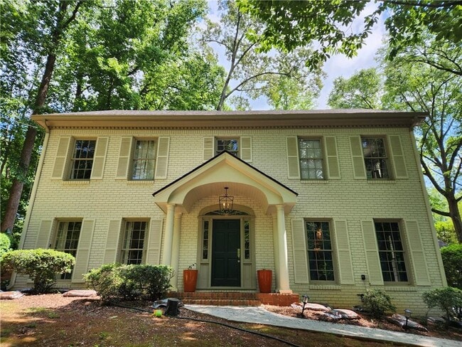 Building Photo - 943 Barton Woods Rd NE