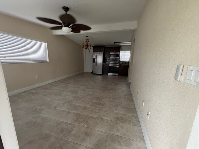 Building Photo - 3125 NW 2nd St