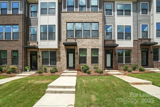 Building Photo - 952 Broad River Ln