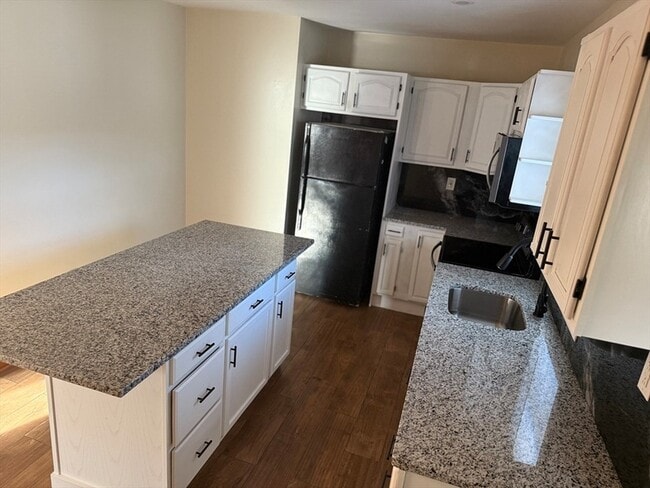 Building Photo - 55 Appleton St