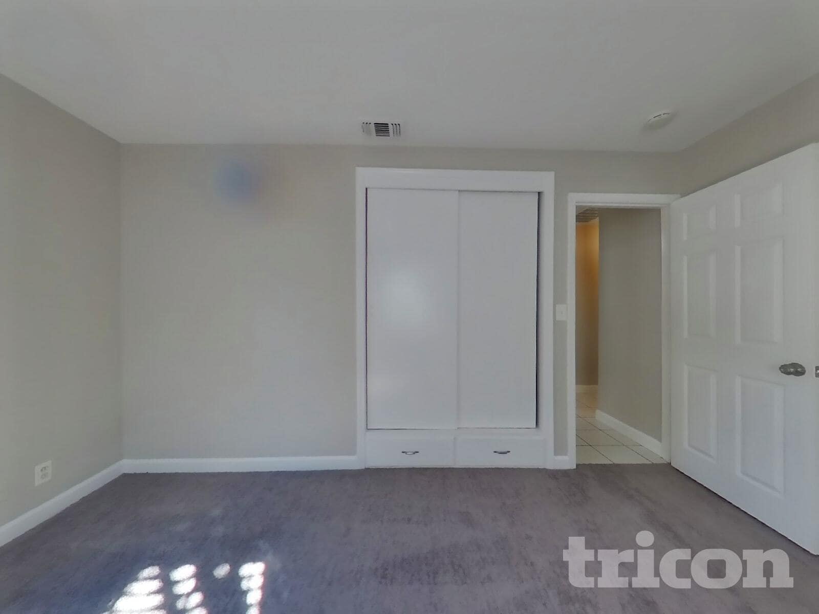 Building Photo - 684 Brown Ave