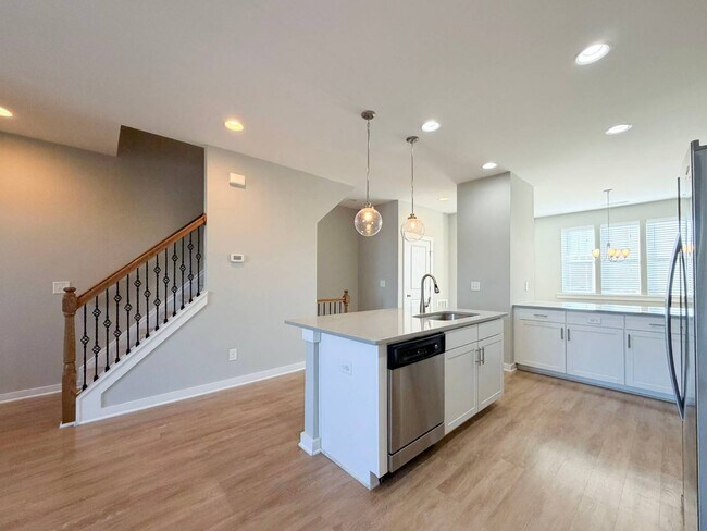 Building Photo - 6623 Perry Creek Rd