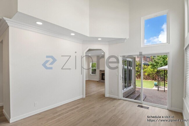 Building Photo - 2475 Canyon Lakes Dr