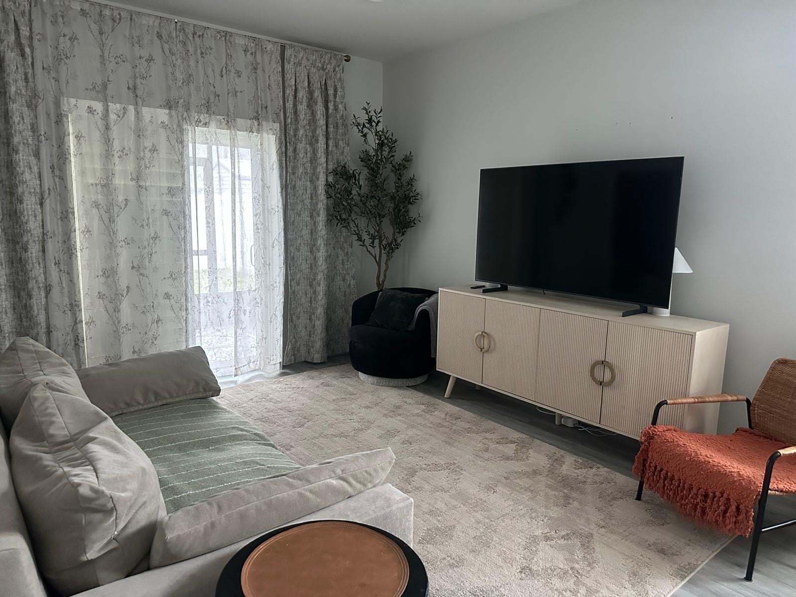 Building Photo - 4720 Emerson Ave S