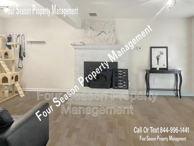 Building Photo - 10113 Mar Rock Dr