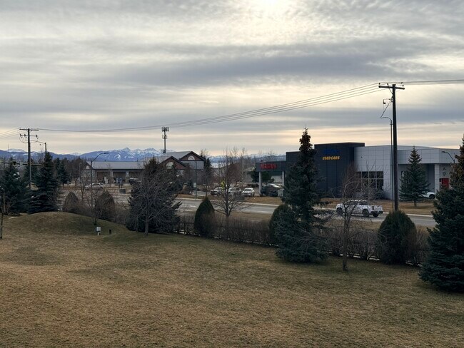 Building Photo - 228 S Cottonwood Rd