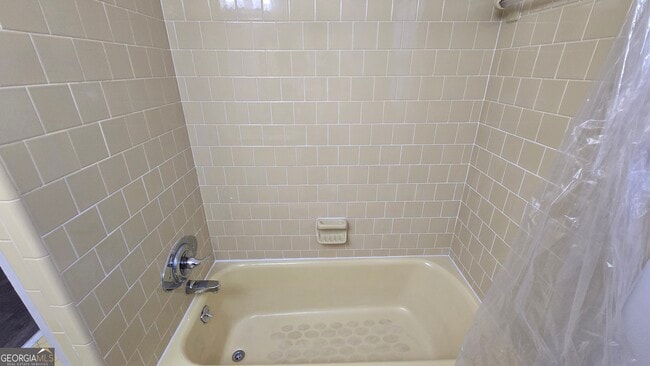 Building Photo - 4270 E Hamill Dr