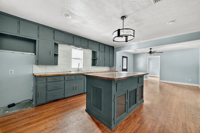 Building Photo - 6434 Boothline Rd