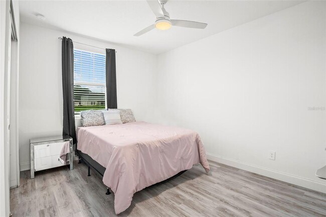 Building Photo - 2943 Sunstar Dr