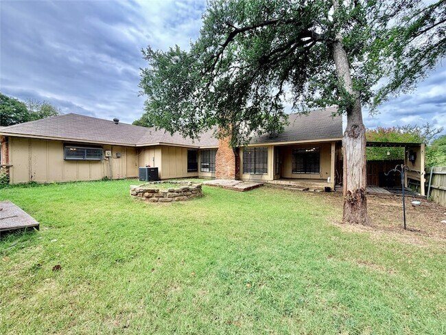 Building Photo - 1416 Sandy Creek Dr