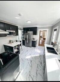 Building Photo - 59 Rowley St