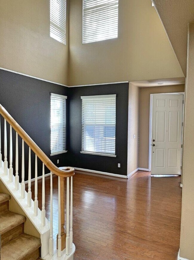 Building Photo - 1436 Bello Dr